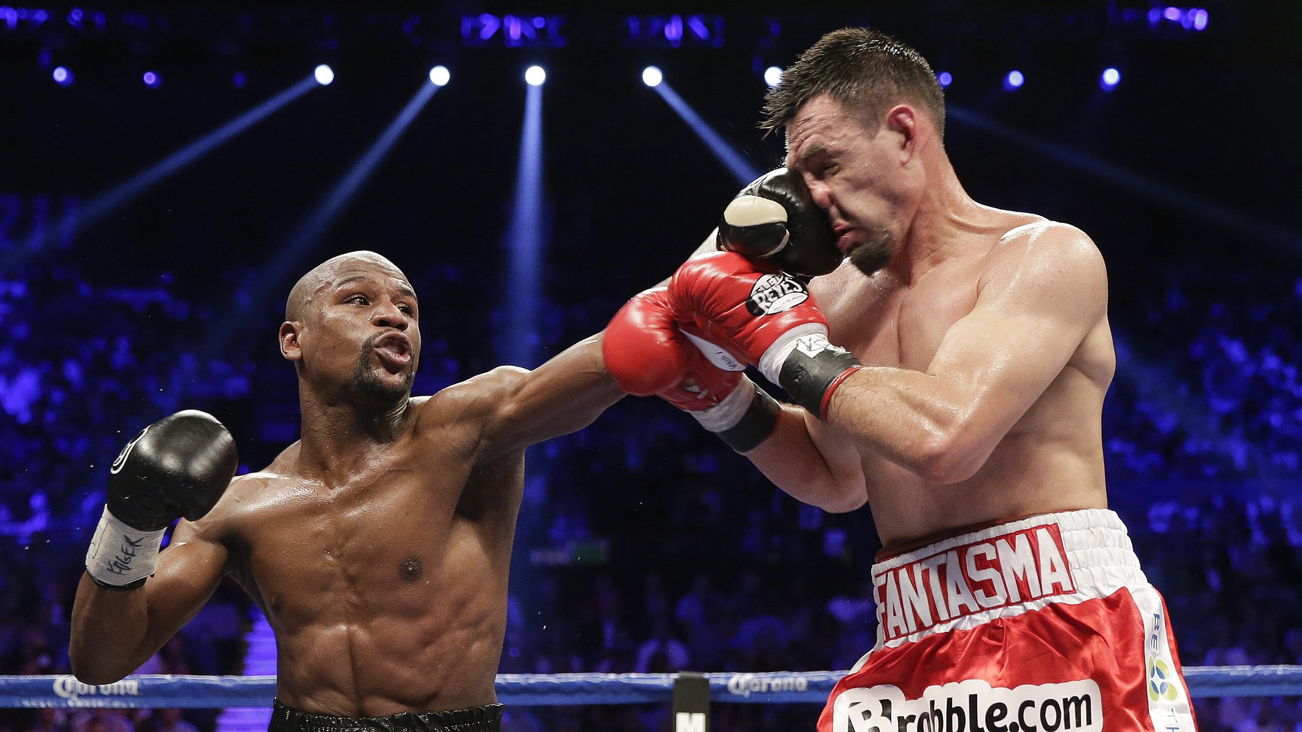 开云体育官网上-“拳击新星崛起：四川省体育馆拳击赛，年轻选手挑战老将，格局重塑”